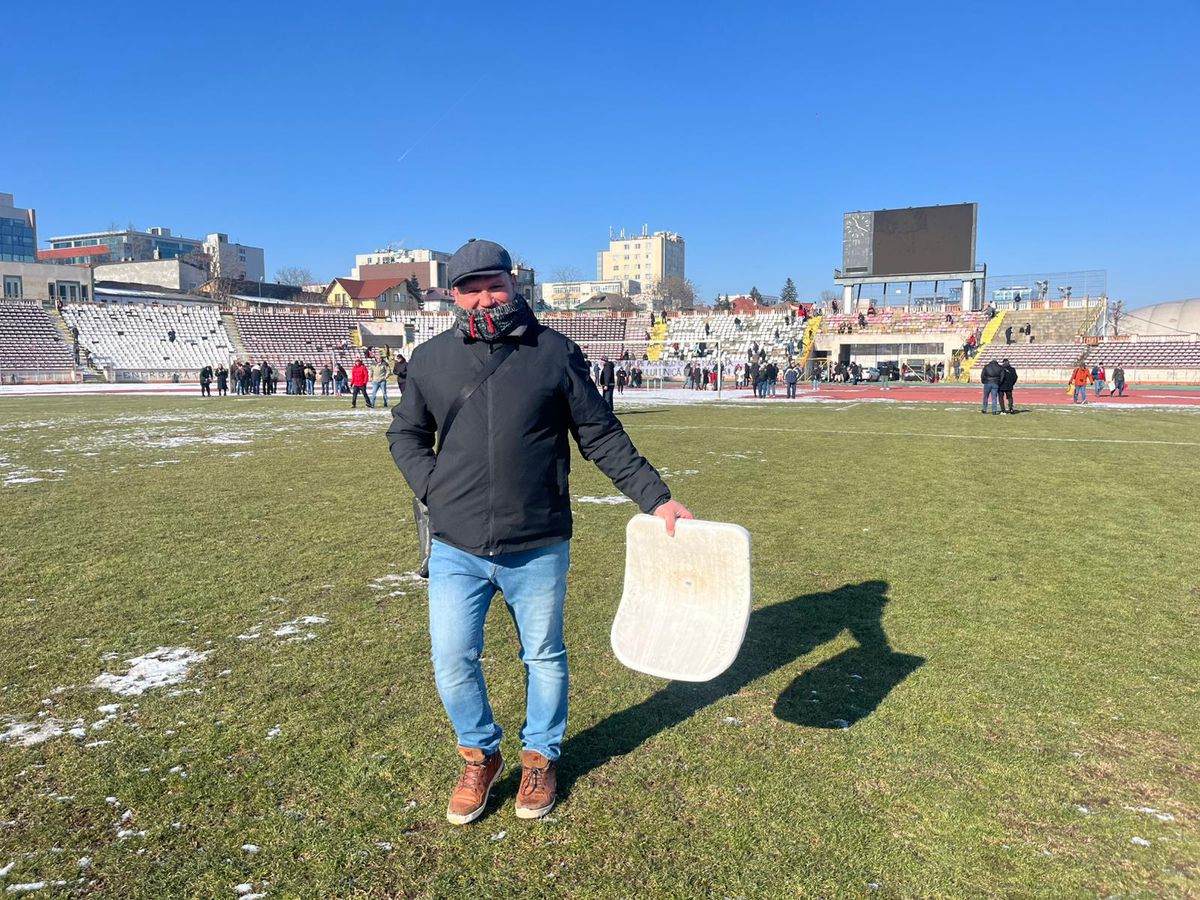 Buldozerele pun la pământ arena Dinamo: cadre spectaculoase surprinse de fotoreporterul GSP Cristi Preda, într-o zi istorică pentru „câini”