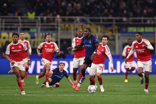 Ce au remarcat foștii mari internaționali români în duelul Chivu - Arteta: „La Inter nu vezi așa ceva”