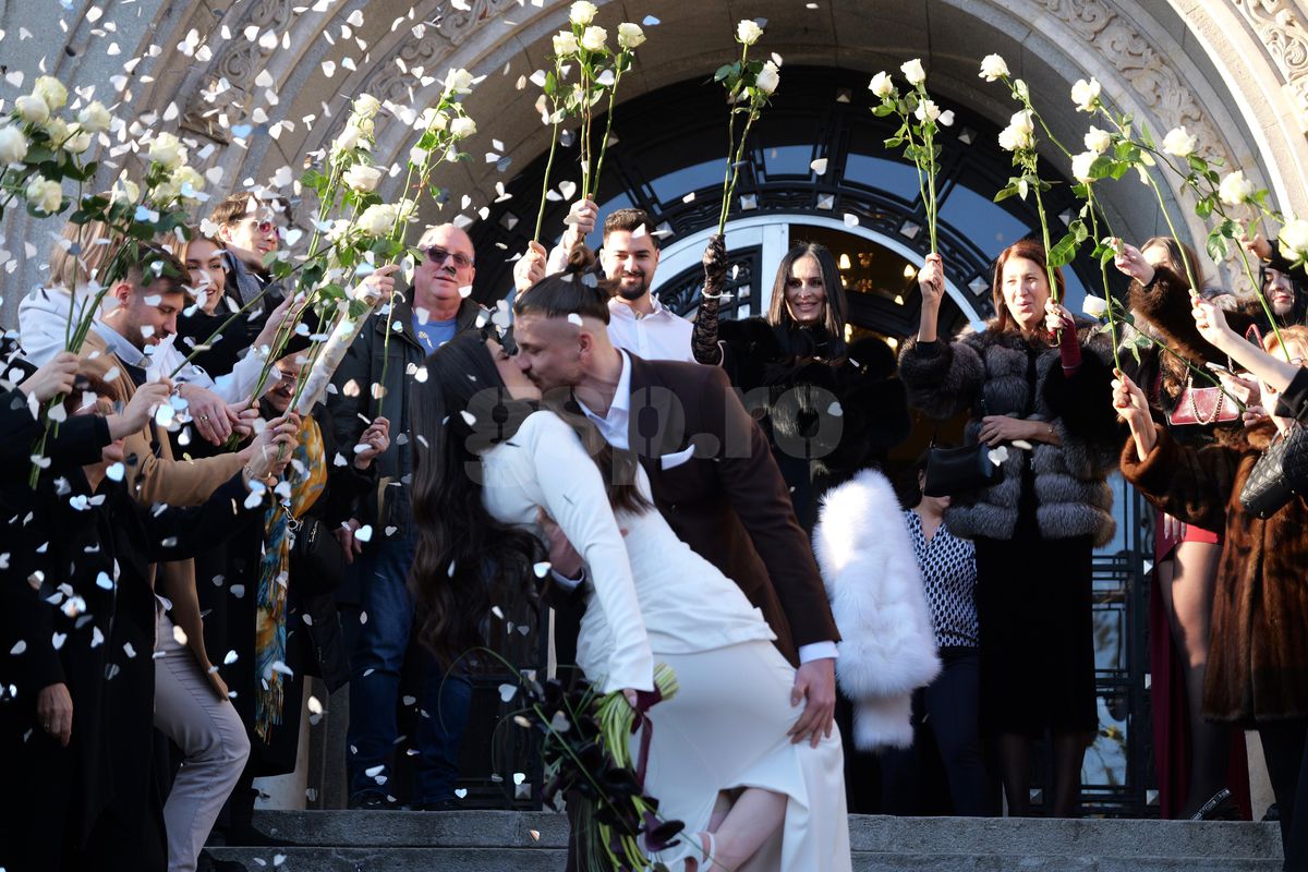 În zi de UCL, Radu Drăgușin s-a căsătorit cu Ioana Stan » Au apărut și imaginile de pe ringul de dans! Petrecere cu starurile fotbalului românesc