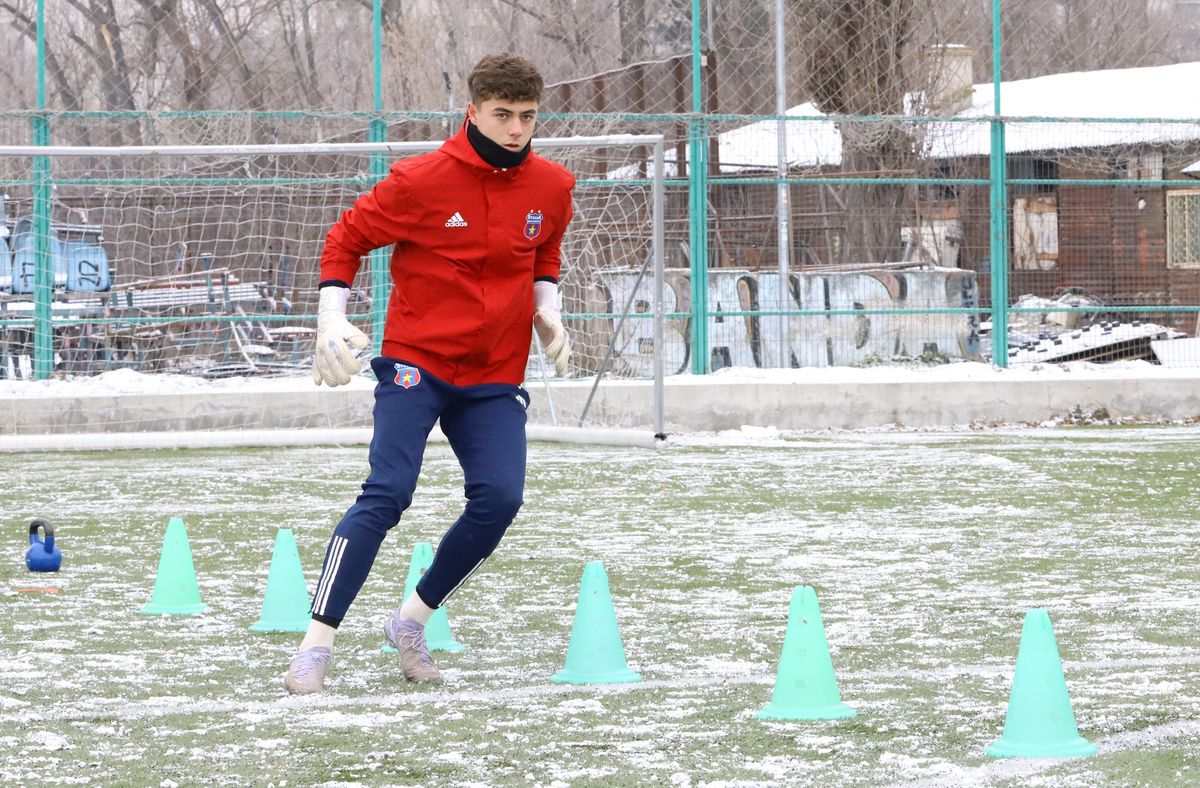 Steaua a început cantonamentul de iarnă: doi jucători în probe