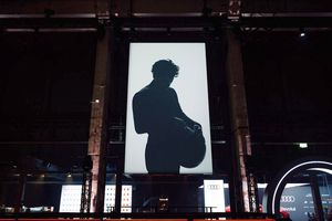 Show special organizat la Berlin » Audi Revolut F1 e gata pentru startul noului sezon de Formula 1: imagini spectaculoase de la lansare