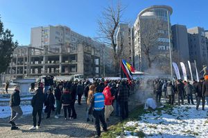 Intră primul buldozer: astăzi demarează oficial demolarea stadionului Dinamo! Detalii și imagini de la reporterii GSP