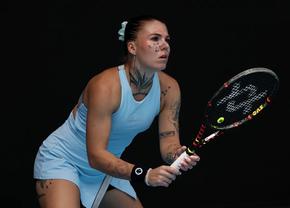 A pierdut în primul tur la Australian Open, dar a atras atența prin aspectul fizic » Povestea din spatele tatuajelor faciale