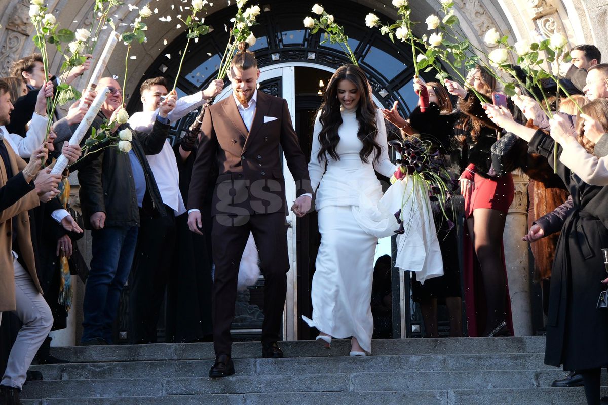 În zi de UCL, Radu Drăgușin s-a căsătorit cu Ioana Stan » Au apărut și imaginile de pe ringul de dans! Petrecere cu starurile fotbalului românesc