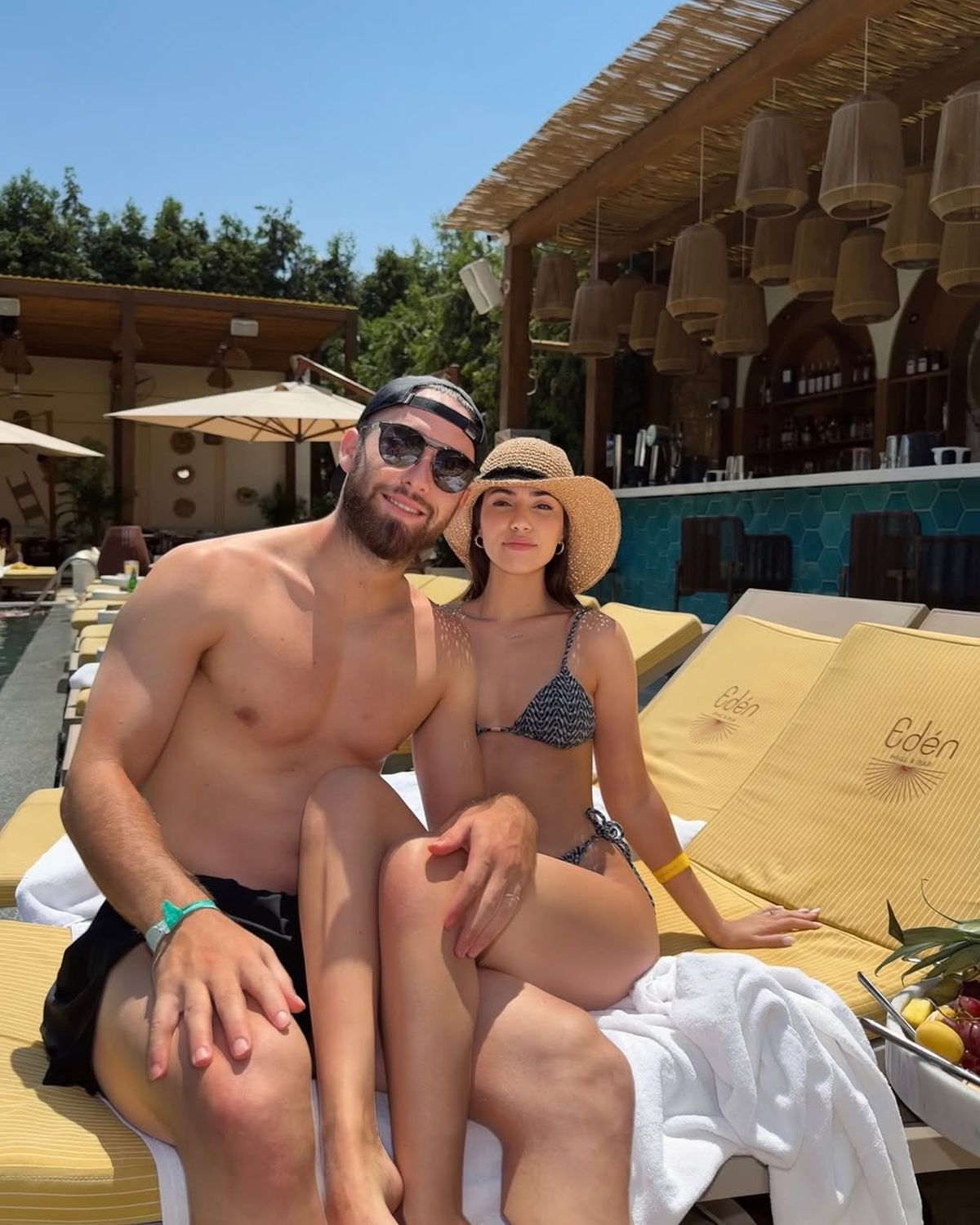 A semnat cu FCSB, iar soția lui a reacționat imediat: „București, venim cu inima deschisă!”