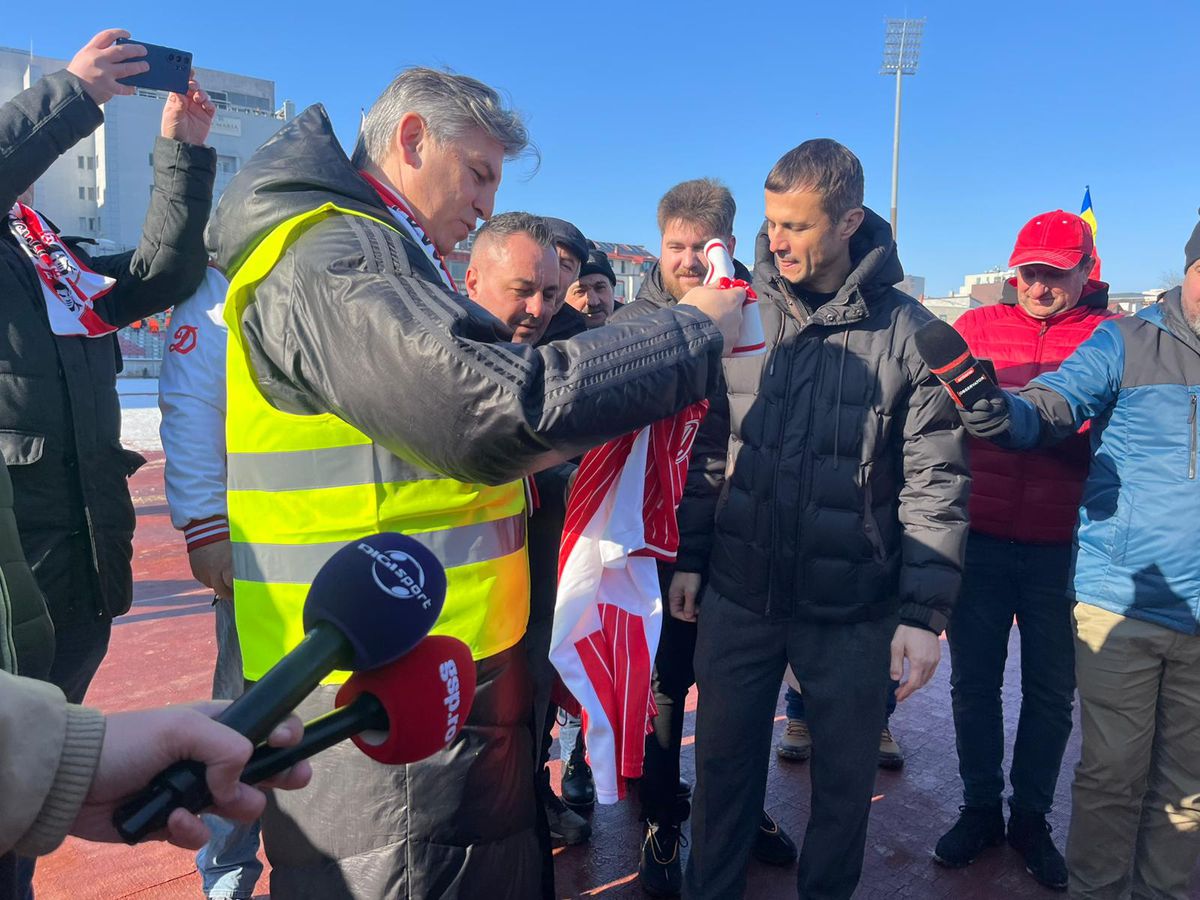 Buldozerele pun la pământ arena Dinamo: cadre spectaculoase surprinse de fotoreporterul GSP Cristi Preda, într-o zi istorică pentru „câini”