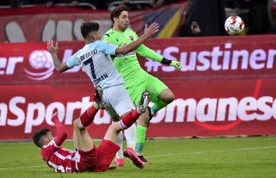 EXCLUSIV Dinamo riscă să piardă un titular pentru meciul cu Gaz Metan! Riccardo Piscitelli a răcit și poate rata partida