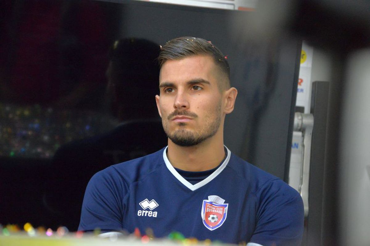 VIDEO + FOTO Jucătorii lui FC Botoșani, surpriză pentru Marius Croitoru! Au intrat peste el în conferință și au început să cânte: „Cine e în play-off?”