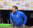 VIDEO + FOTO Jucătorii lui FC Botoșani, surpriză pentru Marius Croitoru! Au intrat peste el în conferință și au început să cânte: „Cine e în play-off?”