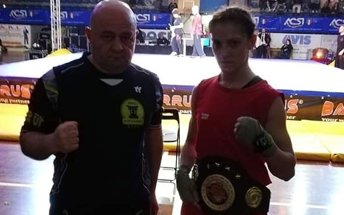 VIDEO Ana Maria Pal, luptătoare MMA, gest ȘOCANT la TV: și-a lovit un coleg cu capul în gură!