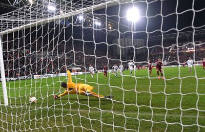 Pariuri statistice: Aici ai ponturi pentru partidele de duminică!