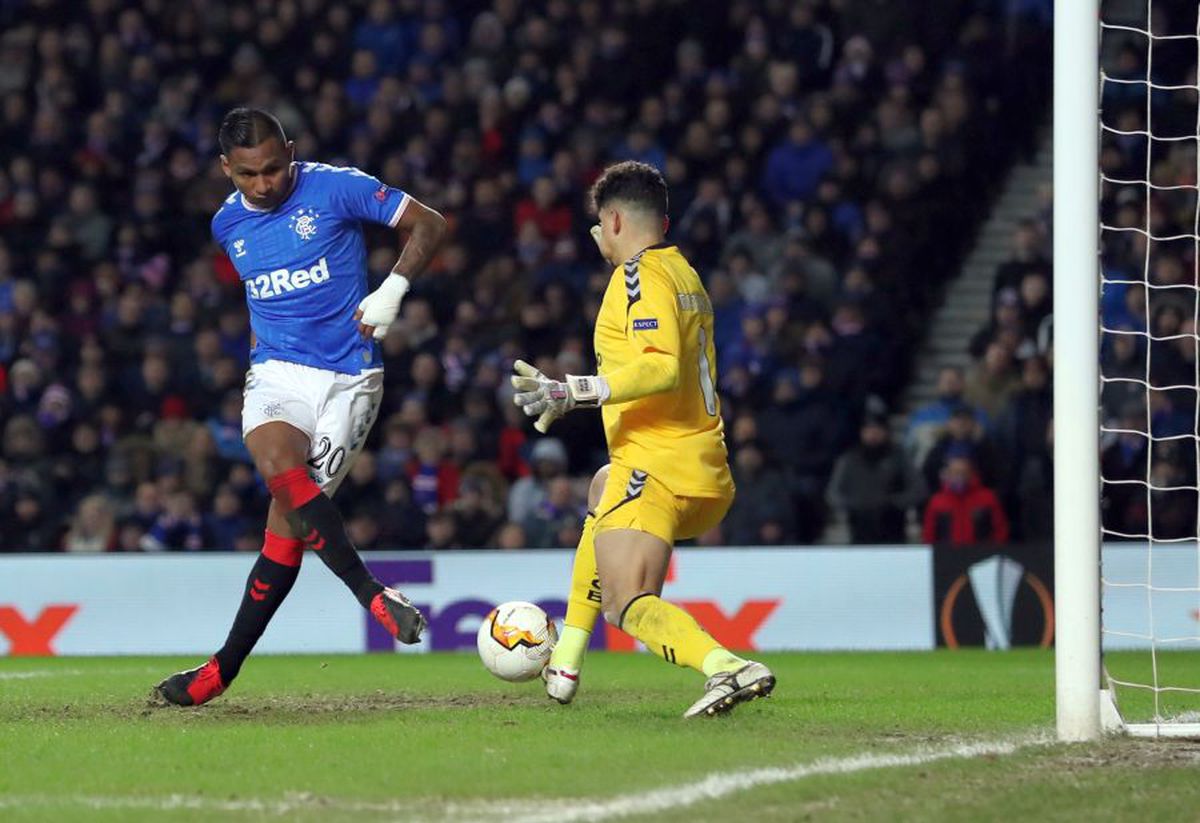 Ianis Hagi, schimbat în minutul 78 în deplasarea cu St. Johnstone » La doar două minute, echipa lui Gerrard a fost egalată!
