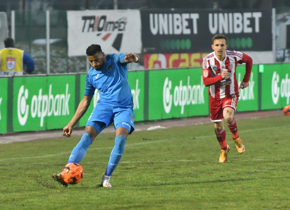 EXCLUSIV VIDEO Robert Ilyes, antrenor-jucător la 47 de ani: „Ne doare când auzim scandări xenofobe! Trăim în România, muncim și plătim impozite aici!” + povești savuroase cu George Copos