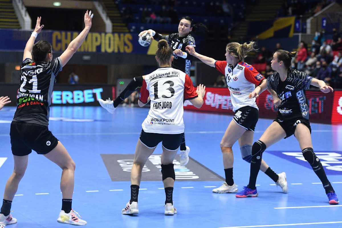 CSM București - Esbjerg 29-29, în ultimul meci al grupei din Liga Campionilor »  Ce urmează pentru „tigroaice”