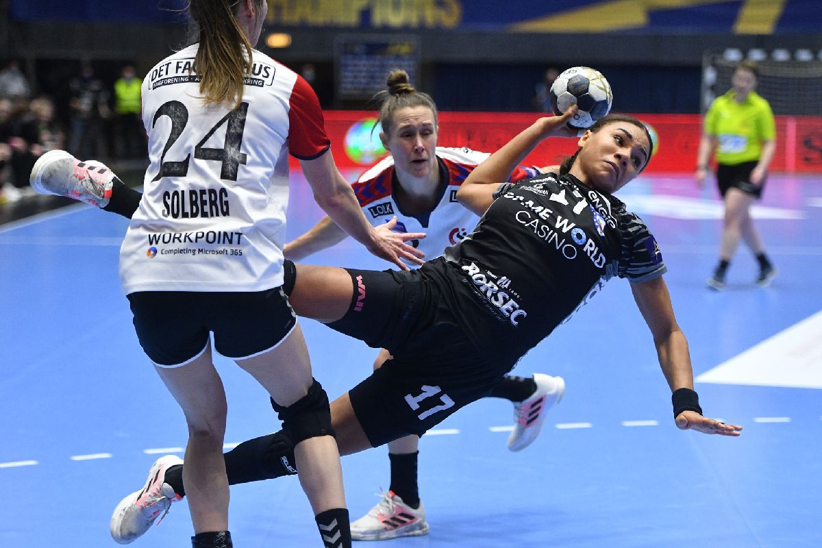 CSM București - Esbjerg 29-29, în ultimul meci al grupei din Liga Campionilor »  Ce urmează pentru „tigroaice”