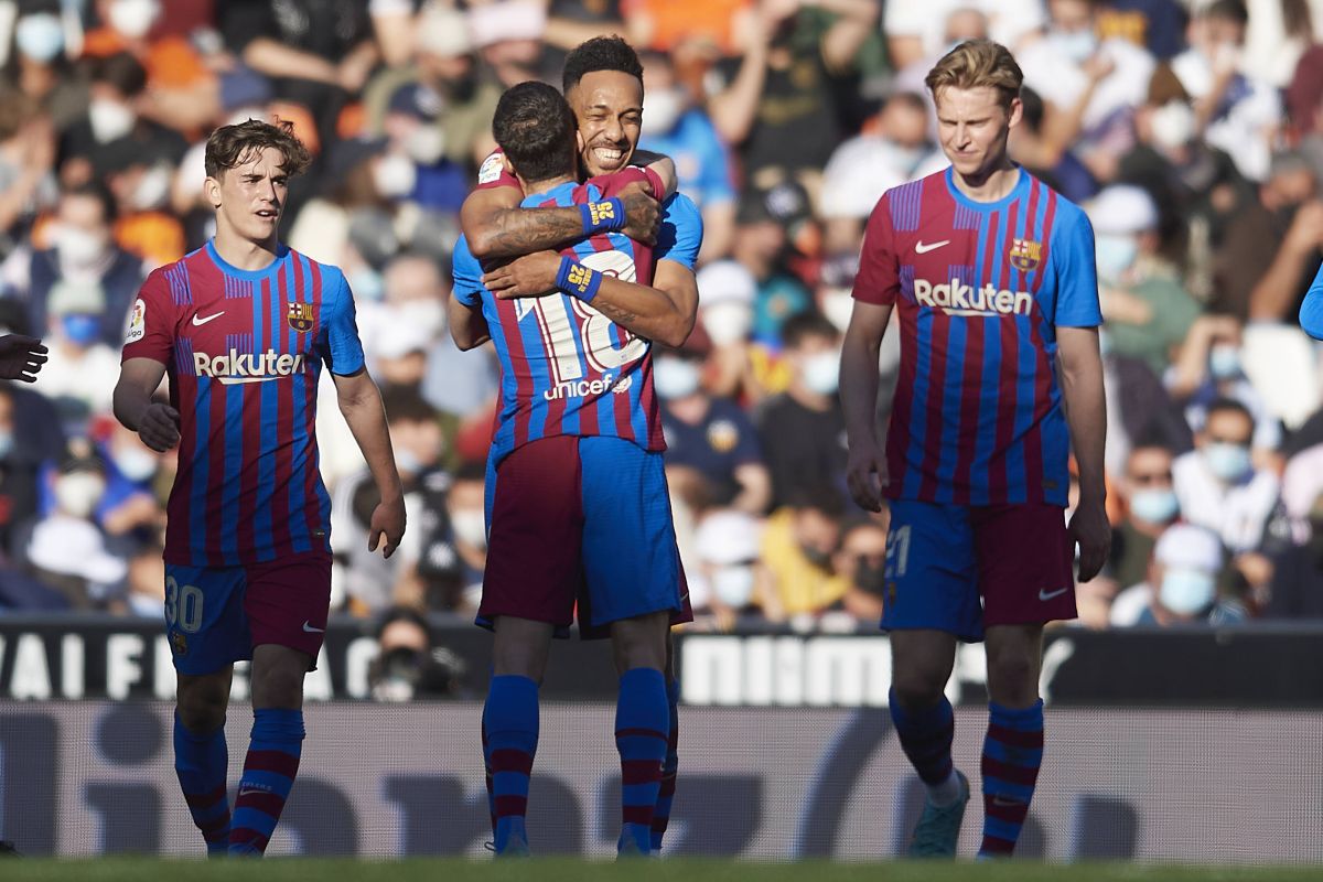 Ca-n vremurile bune! Barcelona a făcut show la Valencia: Aubameyang, în istoria La Liga