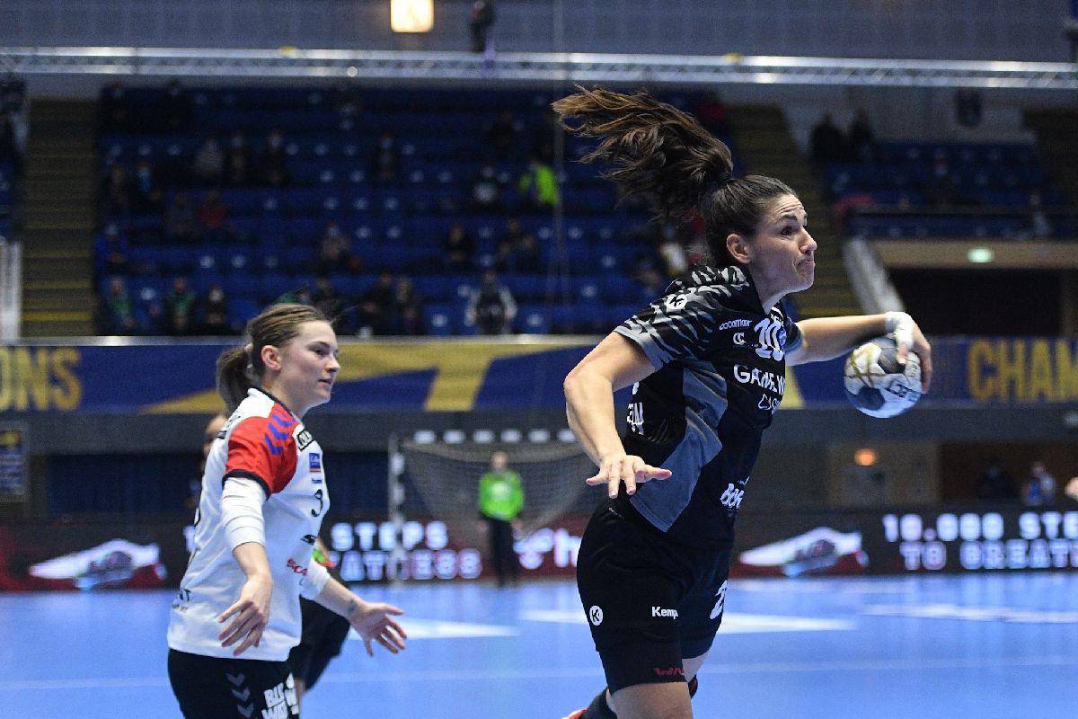 CSM București - Esbjerg 29-29, în ultimul meci al grupei din Liga Campionilor »  Ce urmează pentru „tigroaice”