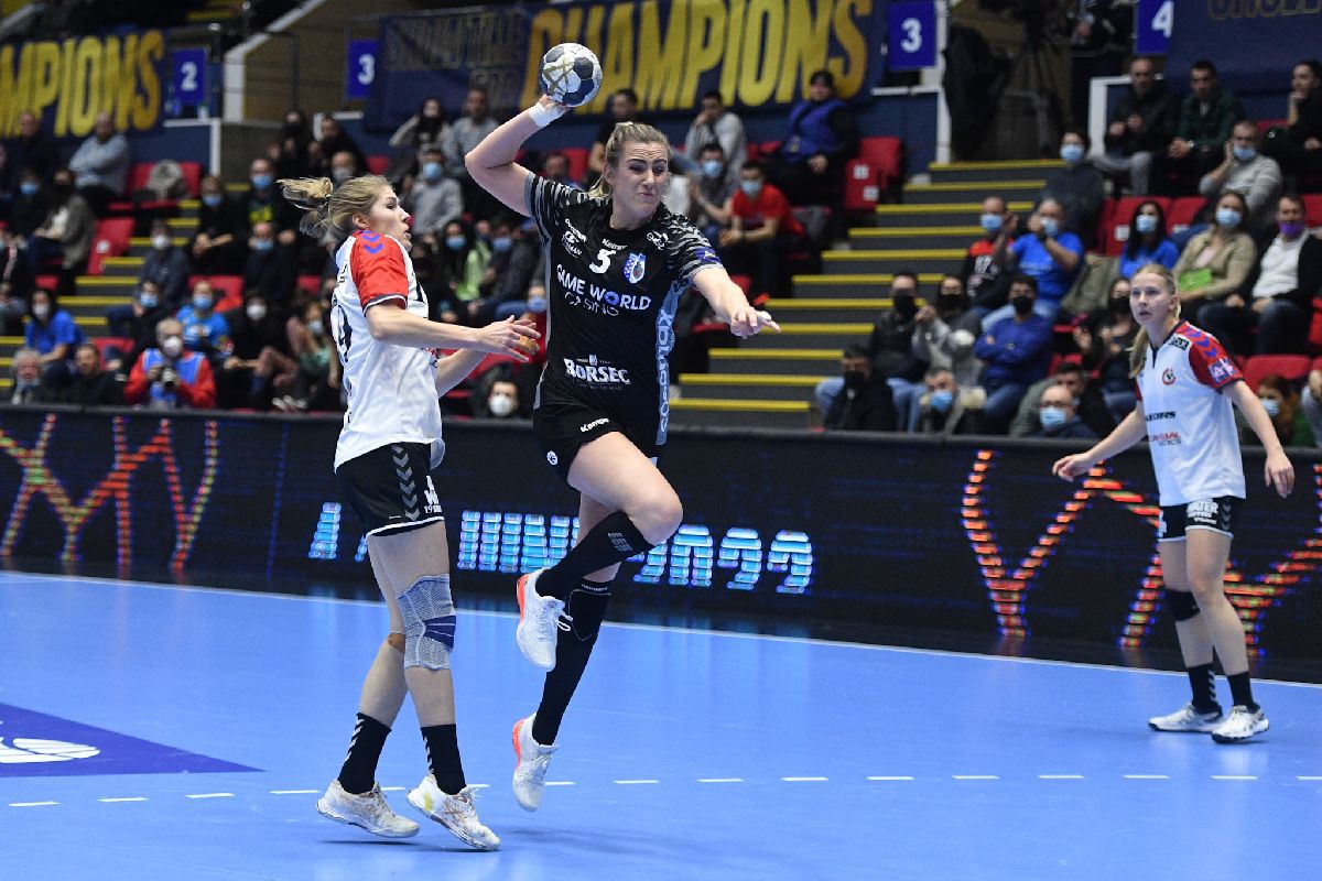 CSM București - Esbjerg 29-29, în ultimul meci al grupei din Liga Campionilor »  Ce urmează pentru „tigroaice”