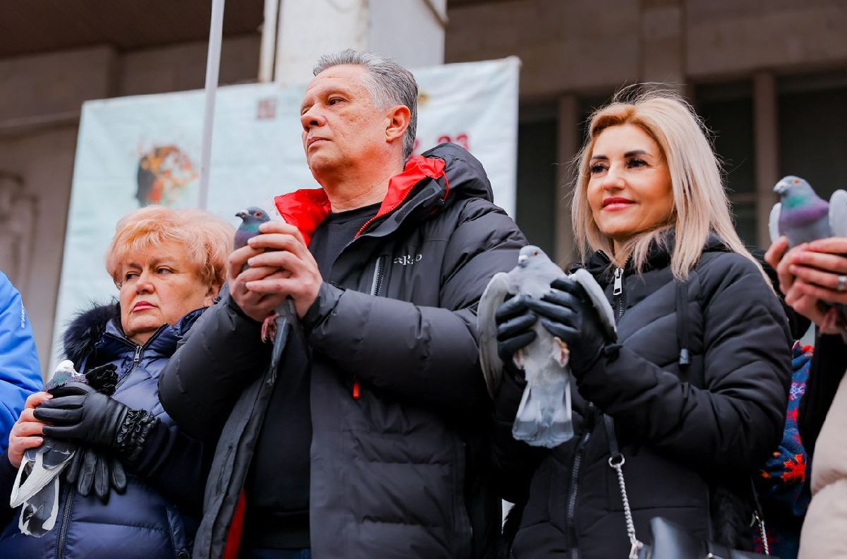 Marina Tauber, în mijlocul protestelor anti-guvernamentale de la Chișinău + imagini de la miting