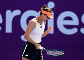 Senzațional! Sorana Cîrstea a salvat două mingi de meci și a câștigat cel mai lung meci al anului 2023, în fața unei adversare de top