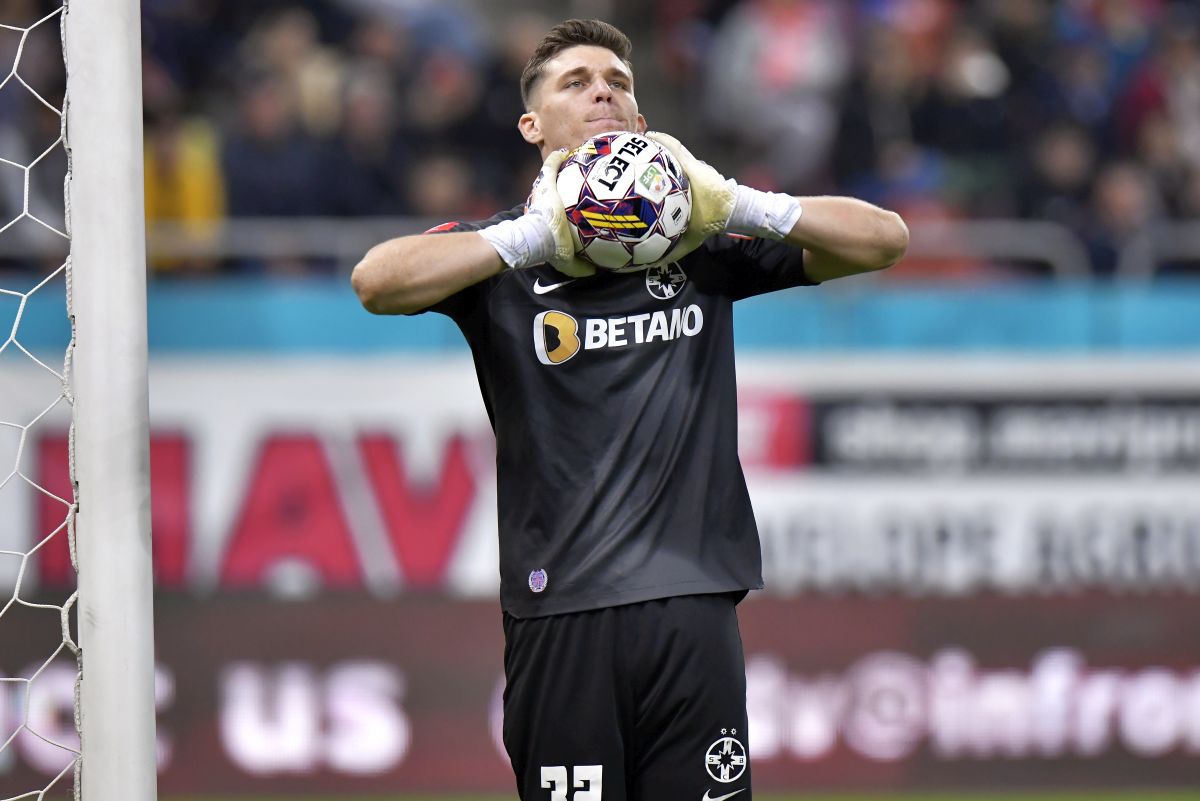 Sare în apărarea lui Târnovanu, după gafa cu Universitatea Craiova: „Ce ușor e de la TV... Știți ce-mi place la el?”