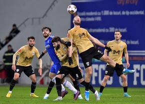 Gafa uriașă care a decis ultimul meci al etapei în Liga 1 » Și-a bătut propriul portar cu o reluare imparabilă!
