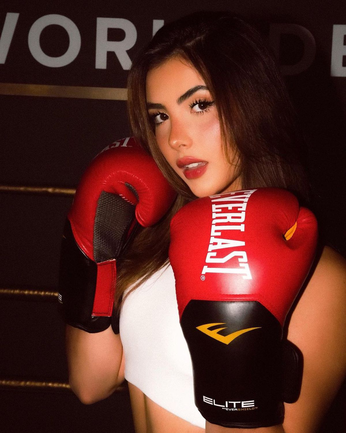 Cea mai sexy șahistă din lume e româncă » Are peste 500.000 de urmăritori pe Instagram