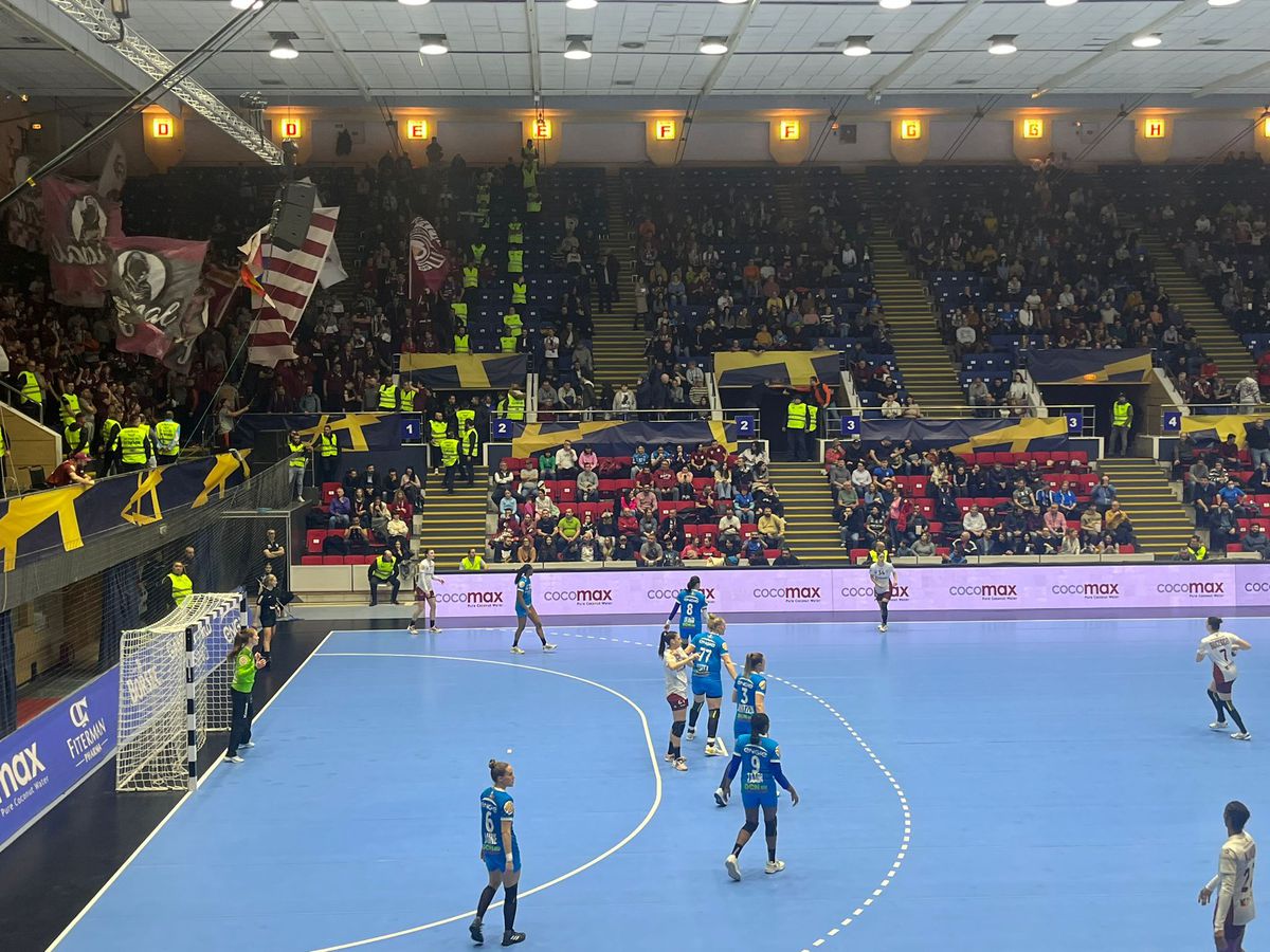 CE UMILINȚĂ! Rapid, eliminată din Cupă de rivala CSM București după un meci incredibil » Campioana a condus cu 6 goluri, apoi n-a marcat jumătate de repriză!