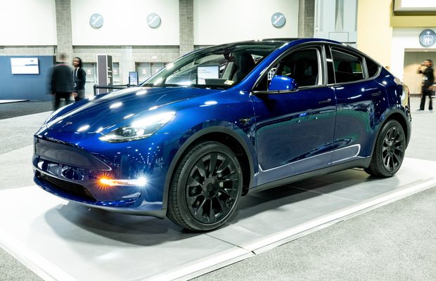 Tesla urmează să își concedieze până la 10% din personal la nivel global