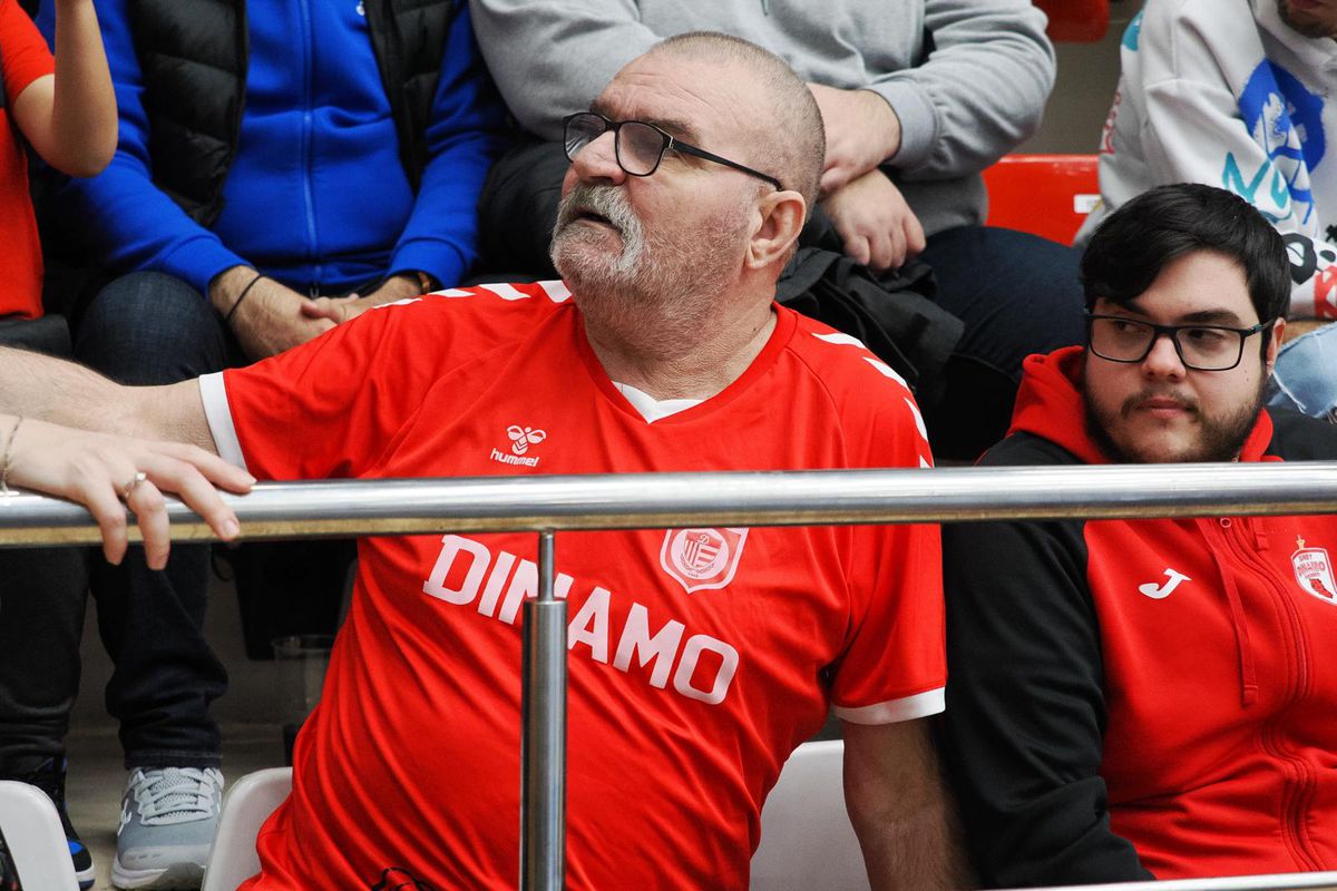Selecționerul Buricea nu acceptă eșecul cu Dinamo din EHF: „La noi în sală e mai multă educație”