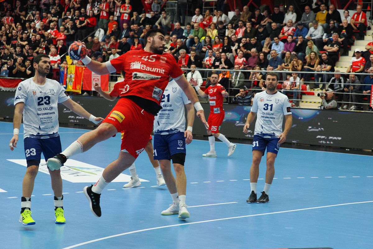 Selecționerul Buricea nu acceptă eșecul cu Dinamo din EHF: „La noi în sală e mai multă educație”