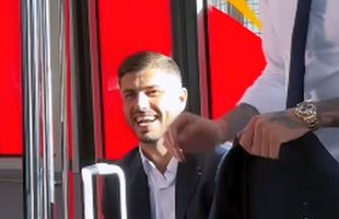 Distracție în autocarul lui Atletico Madrid, sub ochii lui Horațiu Moldovan » Antoine Griezmann, ținta glumelor: „Ce bebeluș!”