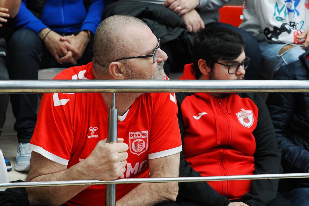 Selecționerul Buricea nu acceptă eșecul cu Dinamo din EHF: „La noi în sală e mai multă educație”