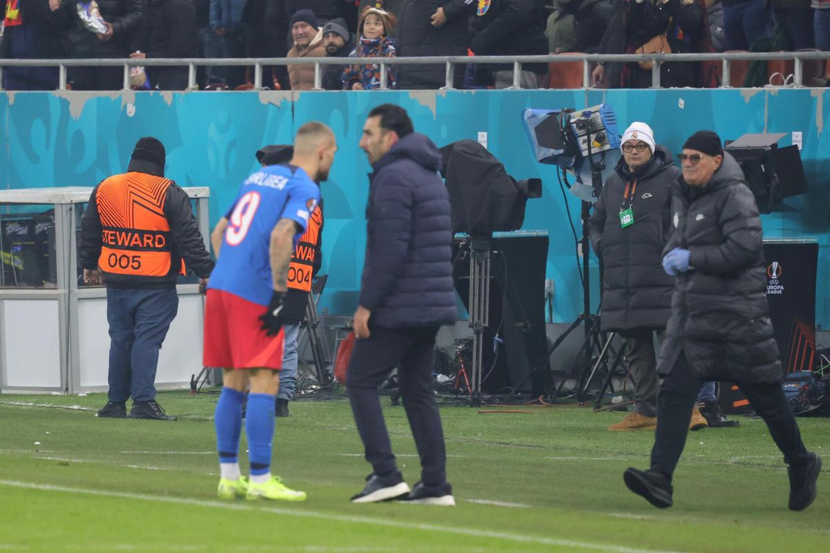 Imaginea serii venită de la Cluj-Napoca, în timpul meciului FCSB - PAOK: ce făceau adversarii de la CFR Cluj