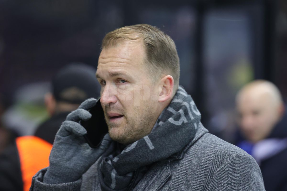 Cu cine a venit Darius Olaru la FCSB - PAOK: au atras toate privirile pe Arena Națională » Alți oaspeți de gală la meci