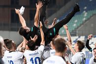 Laude de la foștii elevi: „Chivu e charismatic. Aplaudă ca un nebun la fiecare gol. Ne simțeam de parcă era în teren cu noi”