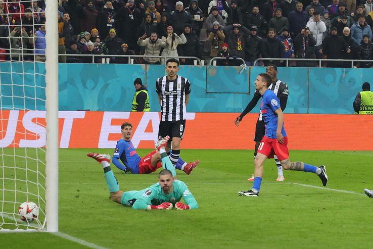 FCSB - PAOK, Elias Charamboulous, Răzvan Lucescu / Foto: Ionuț Iordache GSP