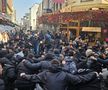 Suporterii lui PAOK fac spectacol în Centrul Vechi din București înaintea duelului cu FCSB, foto: Remus Dinu