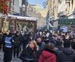 Suporterii lui PAOK fac spectacol în Centrul Vechi din București înaintea duelului cu FCSB, foto: Remus Dinu