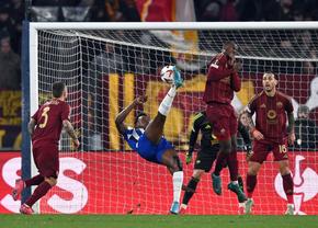 Acum se joacă două meciuri în play-off-ul pentru optimile Europa League