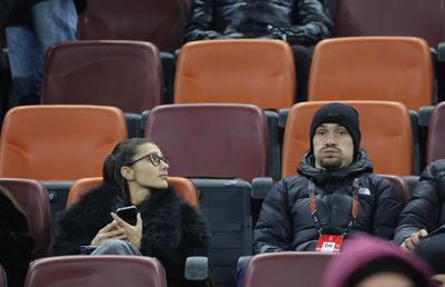 Cu cine a venit Darius Olaru la FCSB - PAOK: au atras toate privirile pe Arena Națională » Alți oaspeți de gală la meci
