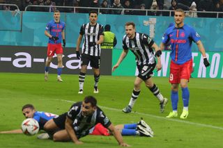 Meciul cu PAOK a lăsat urme la FCSB: „Avem doi accidentați! El va fi absent 100% cu Dinamo”