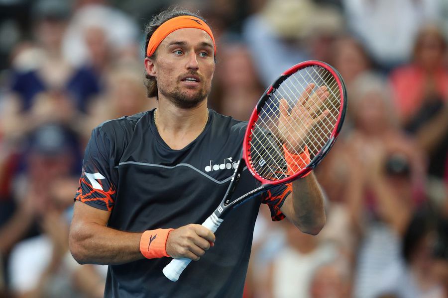 Alexandr Dolgopolov/Foto: Getty Images Fostul tenismen din Top 20, dezvăluiri TERIFIANTE despre cei 3 ani de război cu Rusia: „Dorm în case dărâmate din sate abandonate, iar toaleta e o gaură. Aud șoarecii și gândacii cum se plimbă”