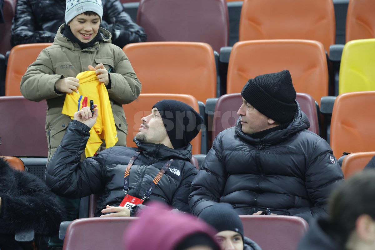 Cu cine a venit Darius Olaru la FCSB - PAOK: au atras toate privirile pe Arena Națională » Alți oaspeți de gală la meci