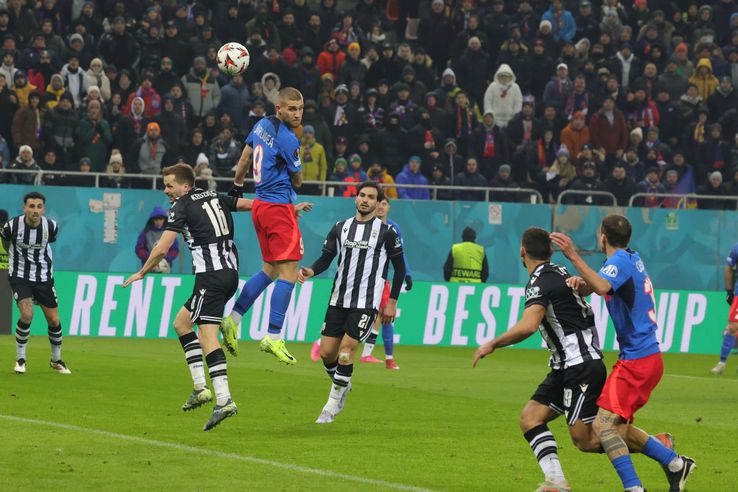 FCSB - PAOK, Elias Charamboulous, Răzvan Lucescu / Foto: Ionuț Iordache GSP