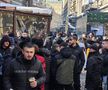 Suporterii lui PAOK fac spectacol în Centrul Vechi din București înaintea duelului cu FCSB, foto: Remus Dinu