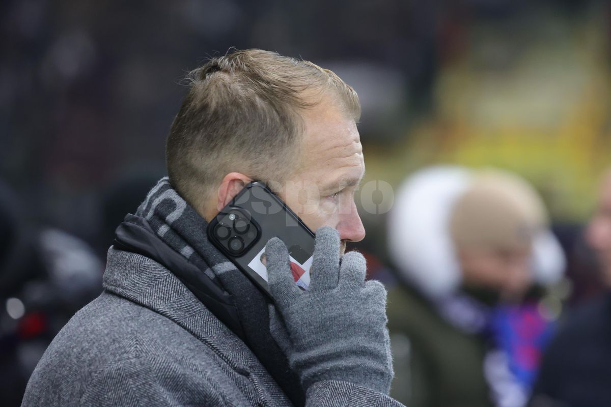 Cu cine a venit Darius Olaru la FCSB - PAOK: au atras toate privirile pe Arena Națională » Alți oaspeți de gală la meci