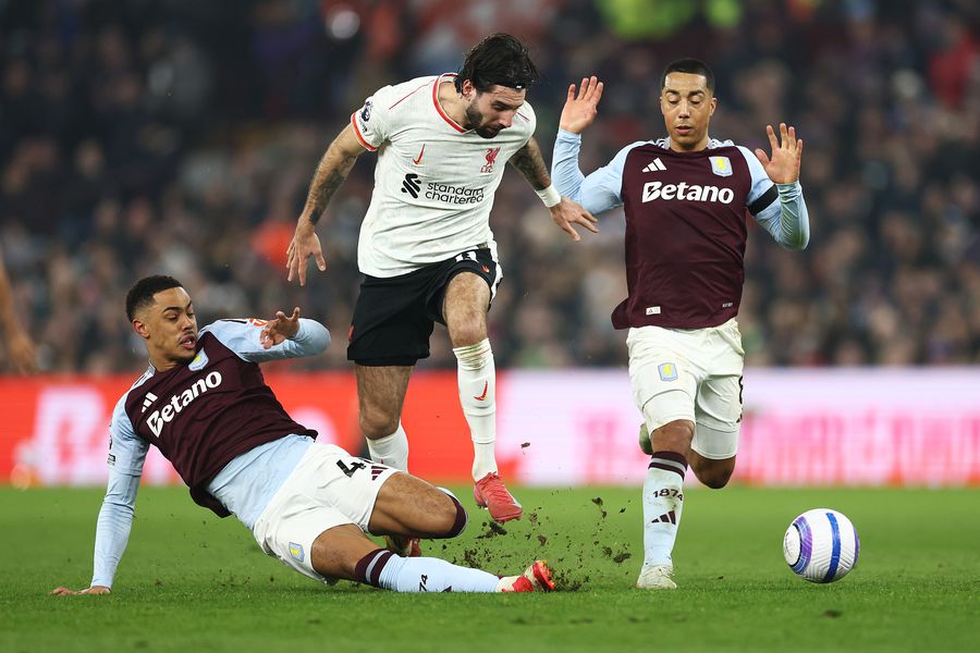 Aston Villa - Liverpool, foto: Getty Images Liverpool, pas greșit în Premier League » Remiză spectaculoasă pe terenul lui Aston Villa