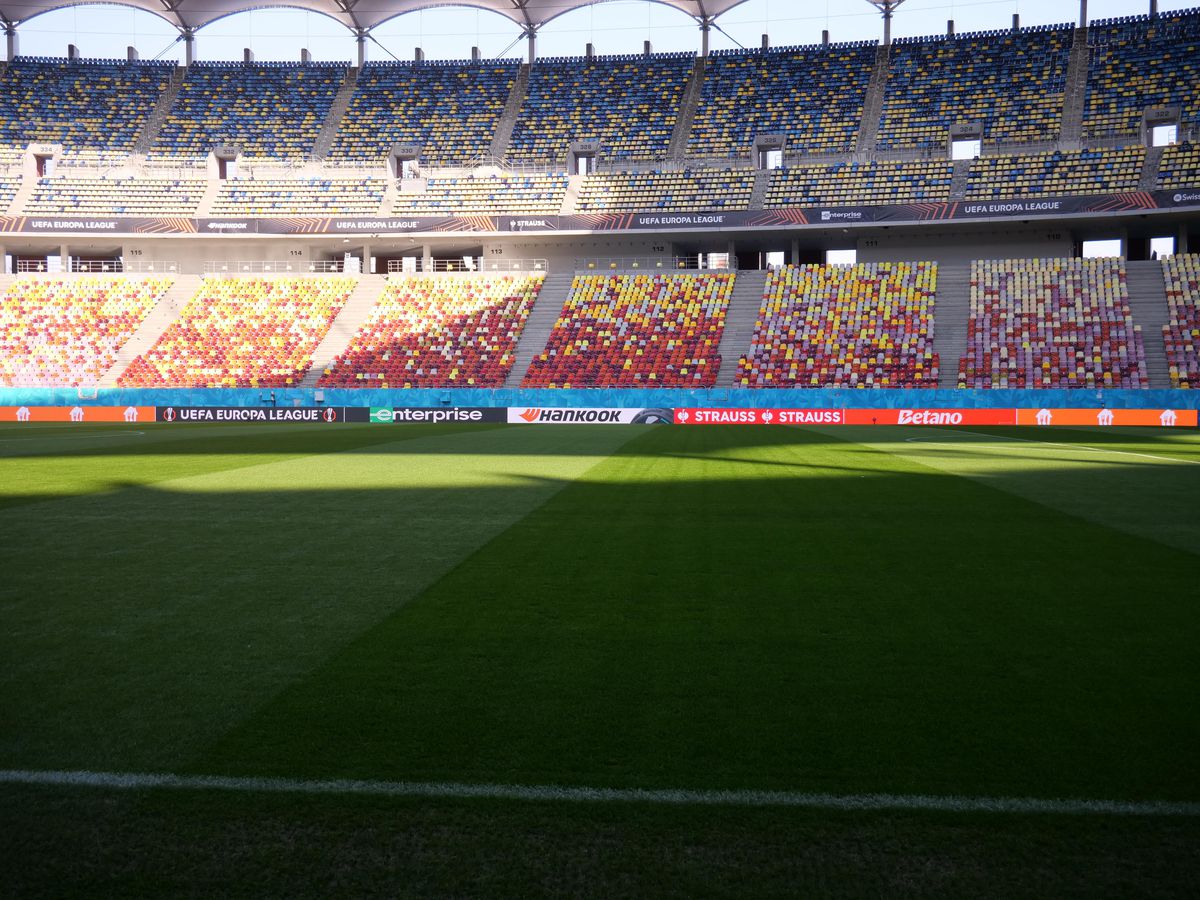 Imagini de ultimă oră de la Arena Națională » Gazonul arată IMPECABIL, Mihai Stoica s-a întors la „munca de jos”, dar a renunțat la lopată. Cum a fost surprins azi