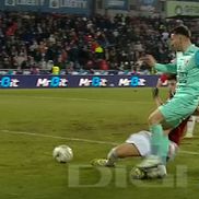 Fază controversată de arbitraj cu Iacob și Alin Roman, în Oțelul - UTA / FOTO:  Captură TV @Digi Sport 1
